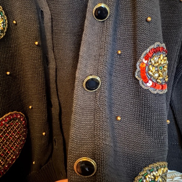 Vintage Paisley Embellished beaded Black Cardigan size small - Picture 3 of 9